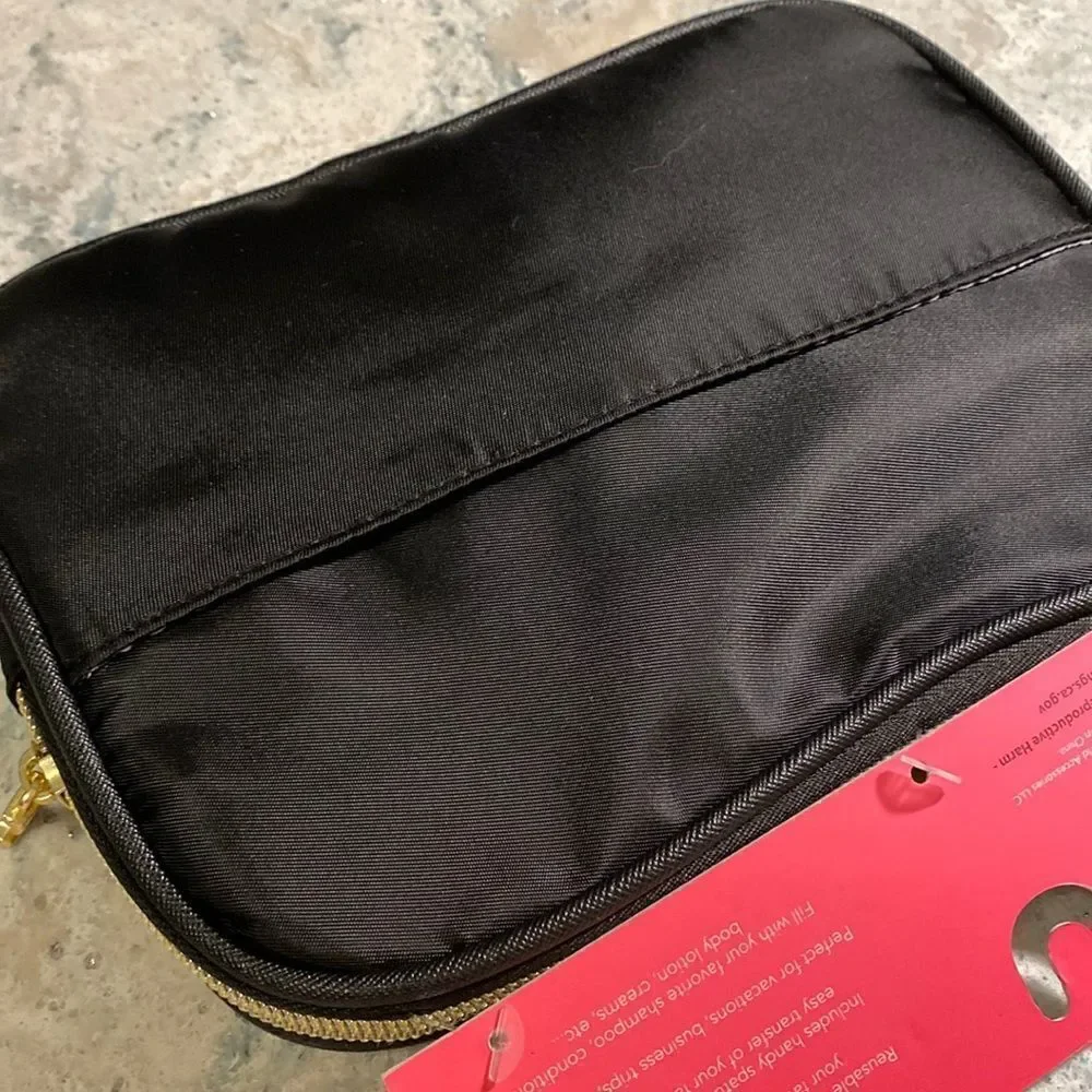 Isaac  Mizrahi  Travel Bottle Kit
